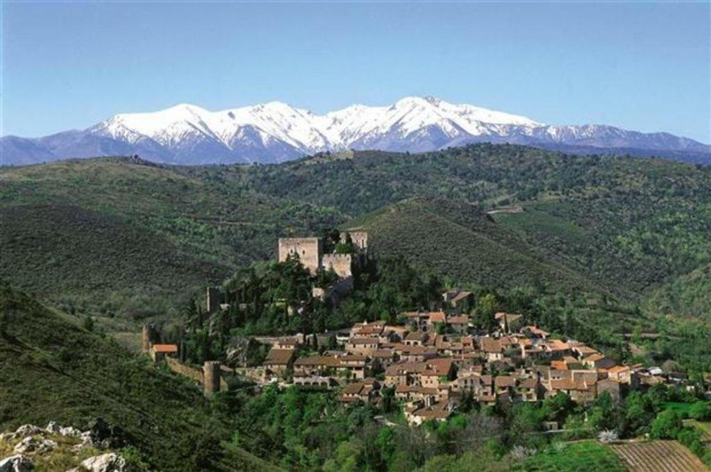 Gite Le Chalet Des Milles Et Un Chemins Castelnou Exterior foto